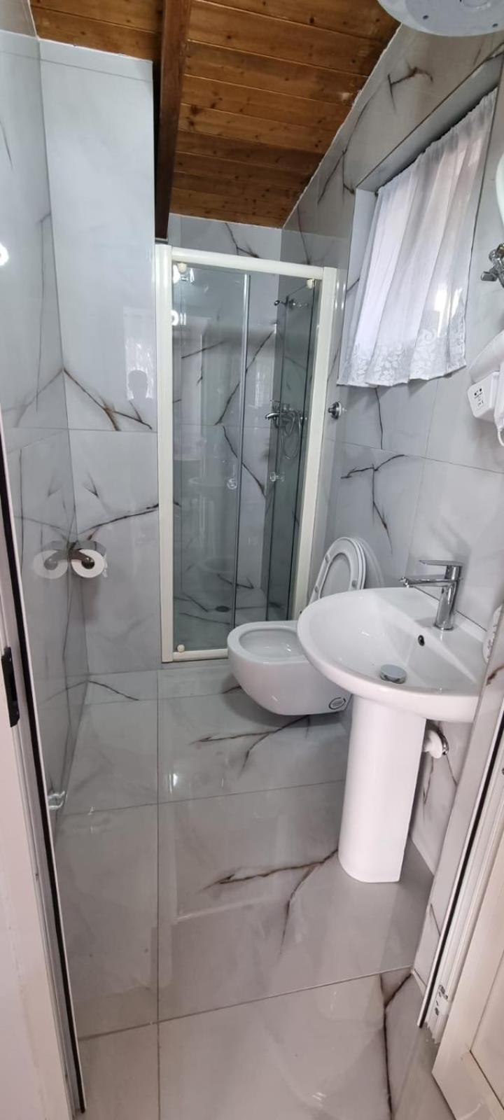 Hotel Restorant Olti Shetaj Ngoại thất bức ảnh